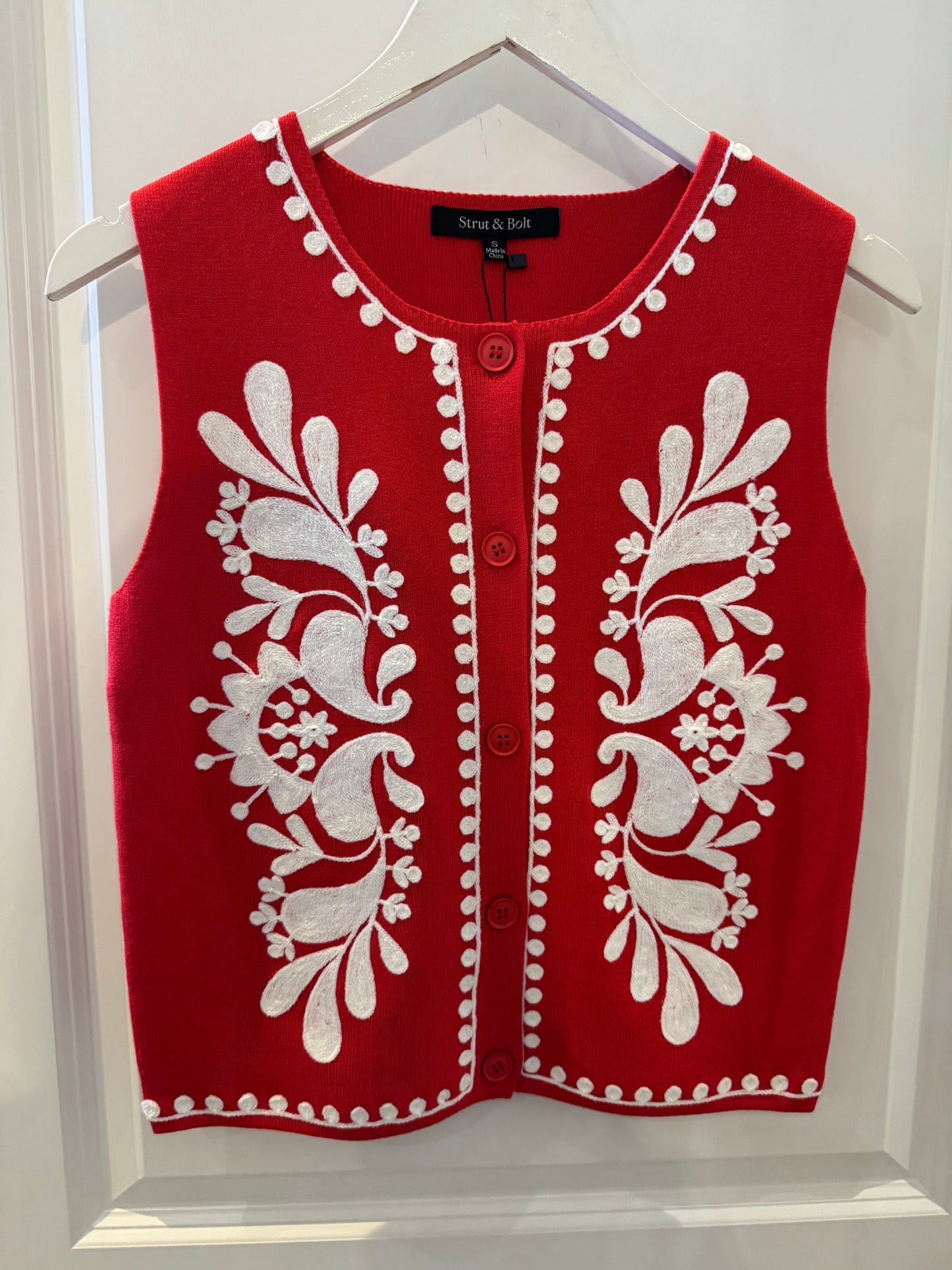 Red and White Embroidered Sleeveless Knitted Vest Top