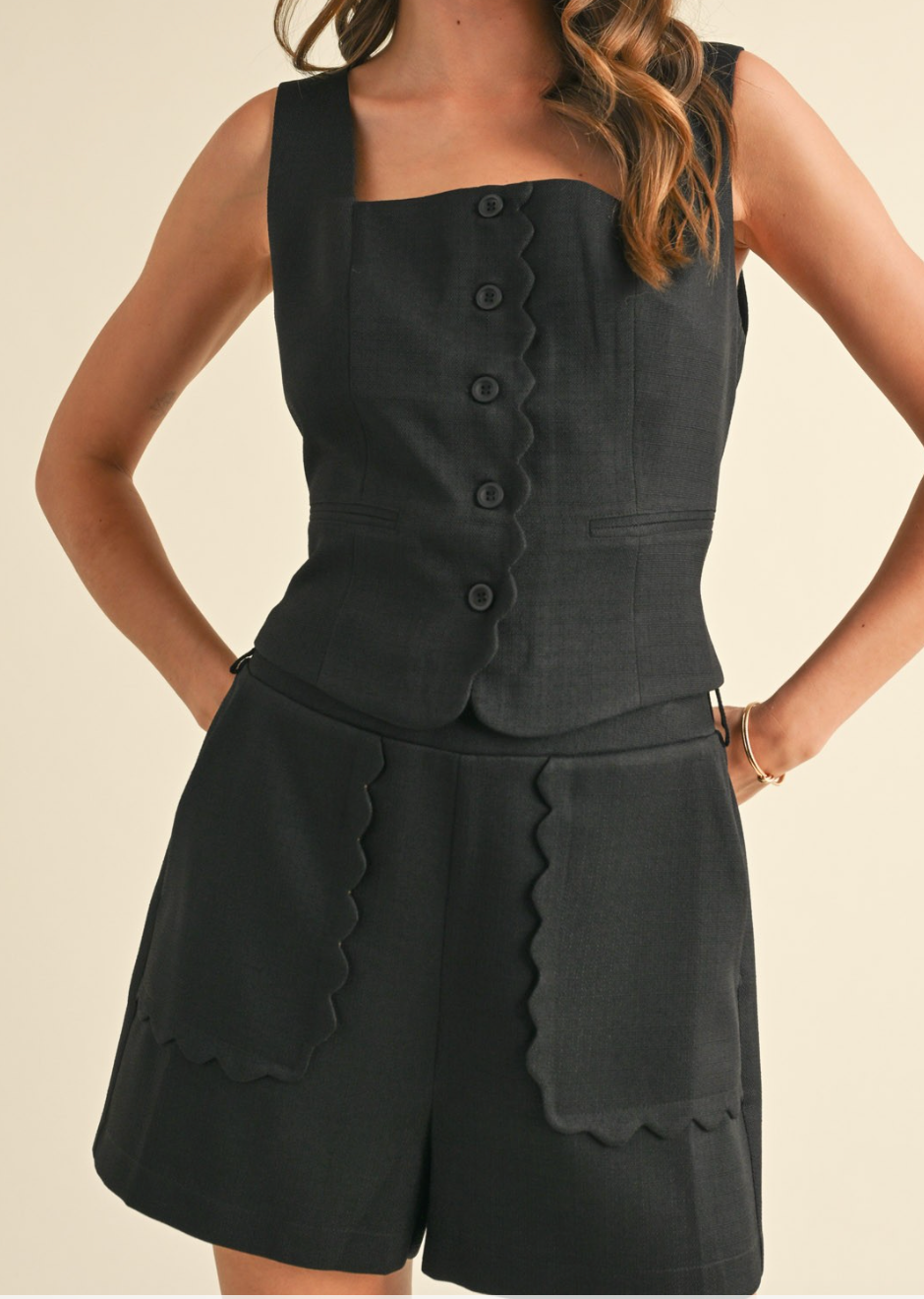 Scalloped Vest And Shorts Set - Black