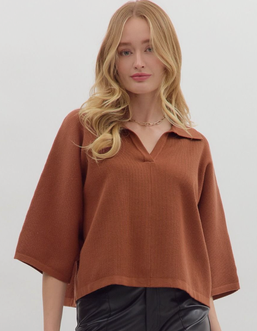 Solid 3/4 sleeve knit top- Brown