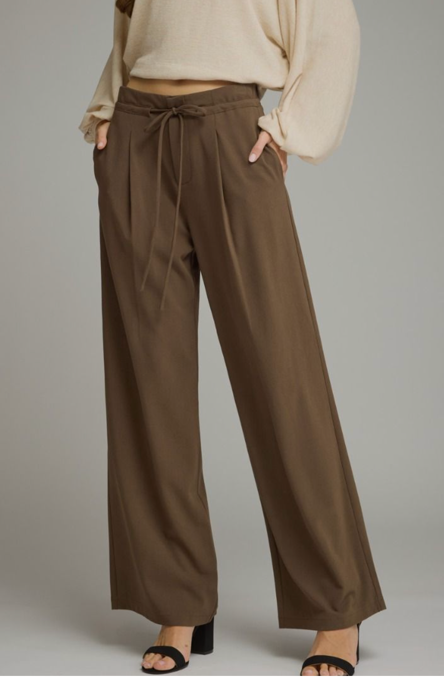 Wide Leg Pleated Trouser- Brown