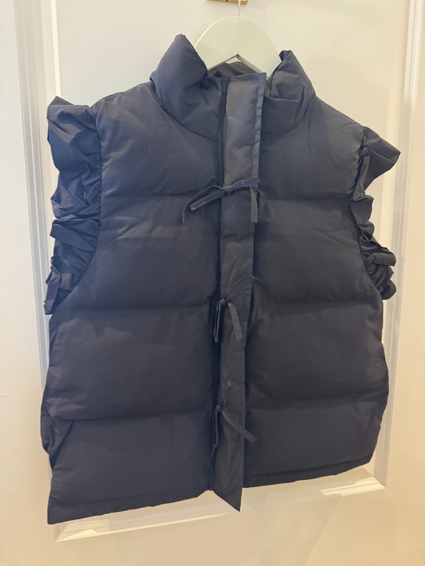 On The Go Vest- BLACK