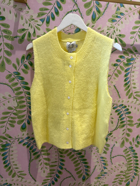 Young Ladies Knitted Sleeveless Cardigan-Yellow