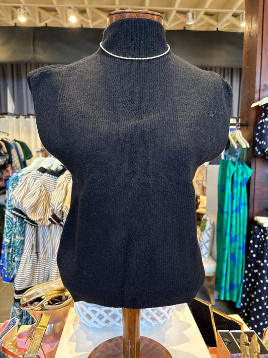 Soft Knit Sweater Vest Top- Black