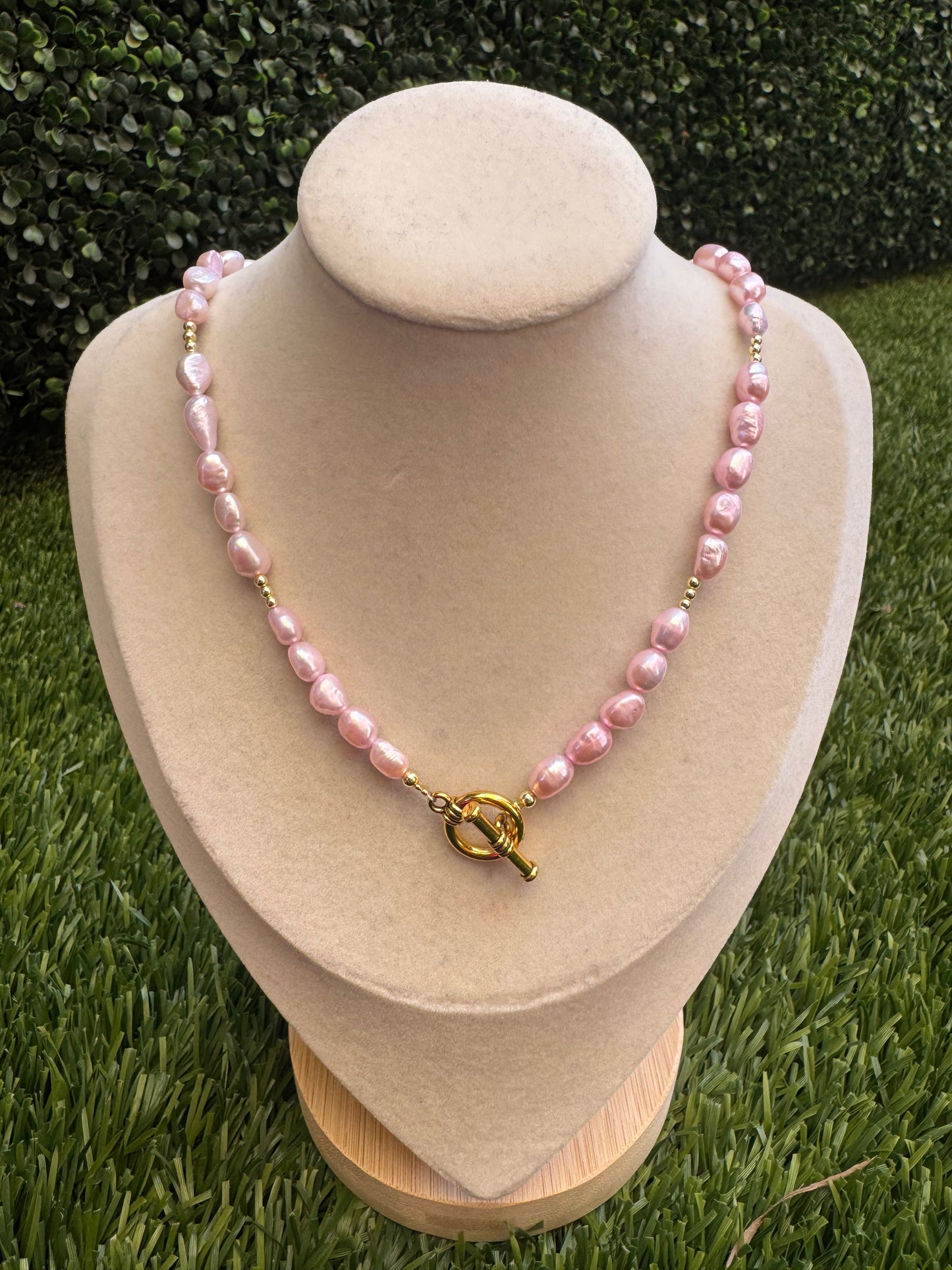 Pink Pearl and Gold Toggle Clasp Necklace