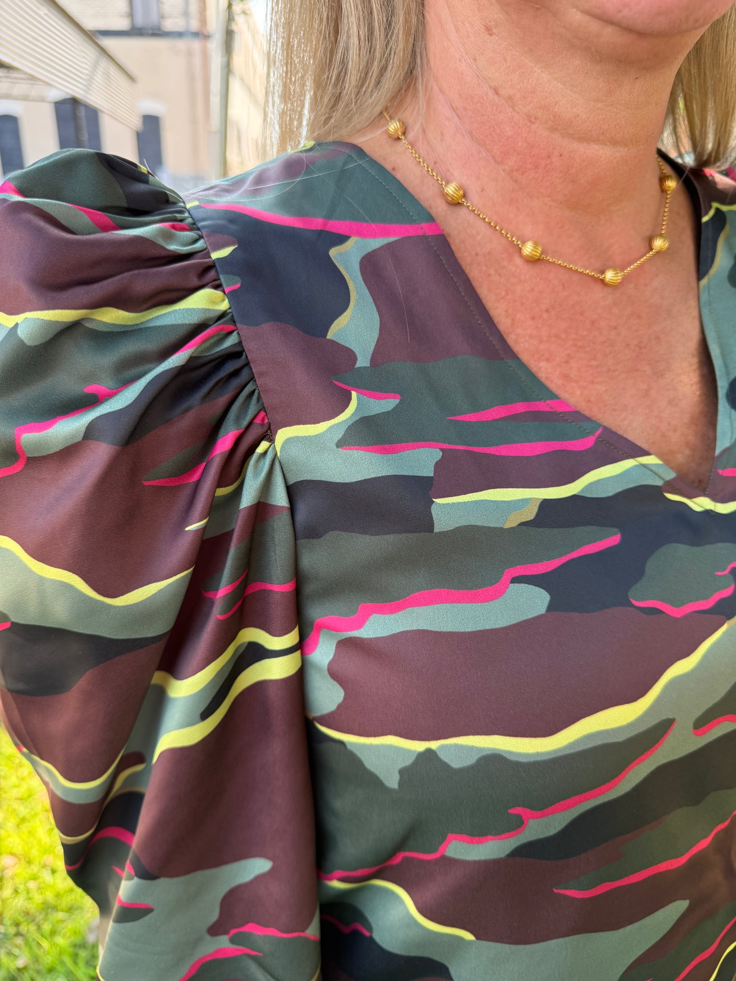 Finley Top -Neon Camo
