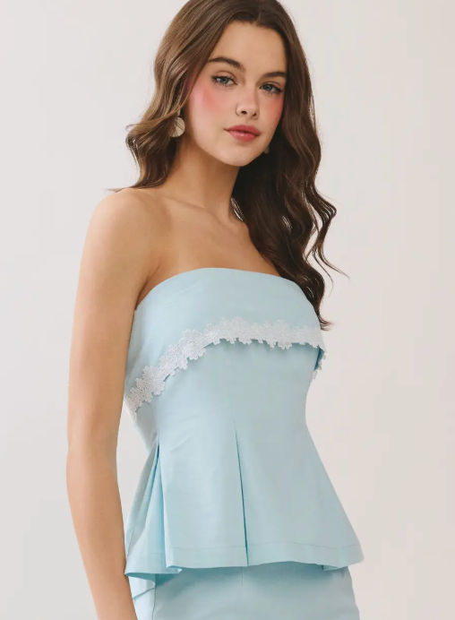 Floral Lace Trim Detail Strapless Peplum Top