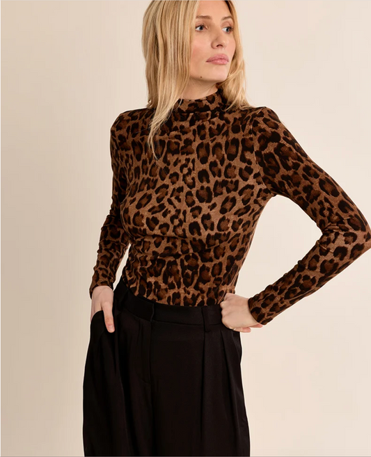 Leopard Stand Up Top